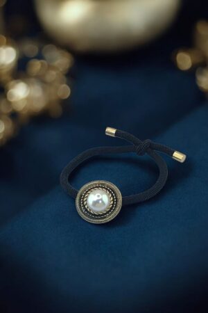 RALBAX Dahlia Saç Aksesuarı – İnci Detaylı Klasik Saç Tokası