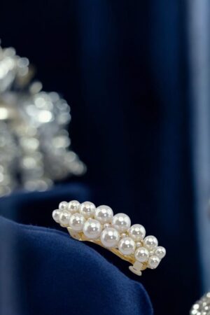 RALBAX Narcisse Saç Aksesuarı – İnci Detaylı Minimal Zarif Saç Tokası