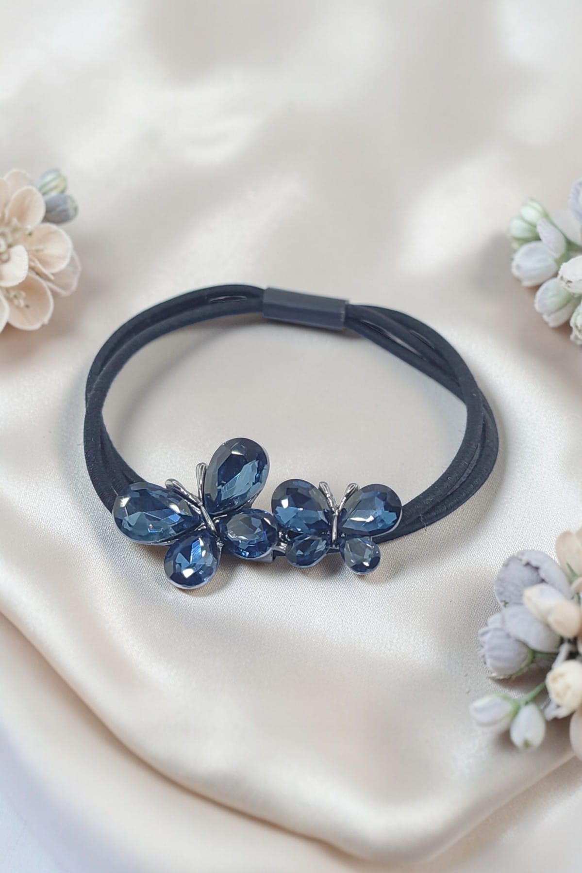 Gaillarde Saç Tokası – Safir Mavi Kristal Taşlı Kelebek Tasarımlı Şık Kadın Aksesuarı